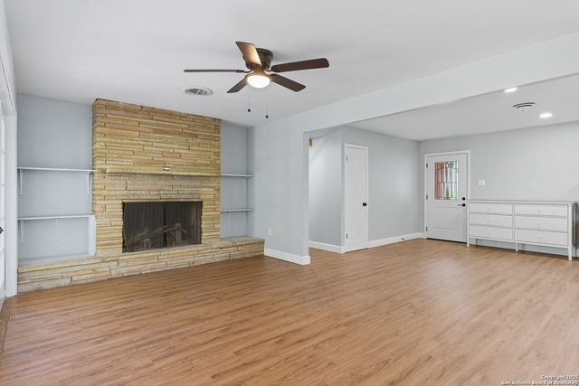 543 Freiling, San Antonio, TX 78213