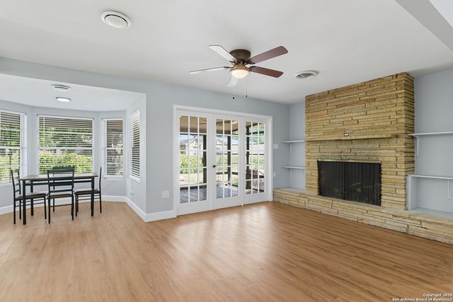 543 Freiling, San Antonio, TX 78213