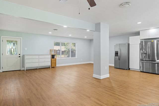 543 Freiling, San Antonio, TX 78213