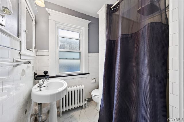 40 Jewett Parkway, Buffalo, NY 14214