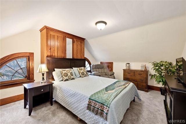 40 Jewett Parkway, Buffalo, NY 14214