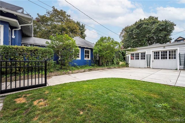 40 Jewett Parkway, Buffalo, NY 14214
