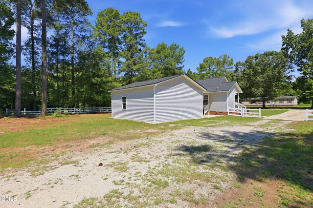 1900 Horseshoe Bend Road, Erwin, NC 28339