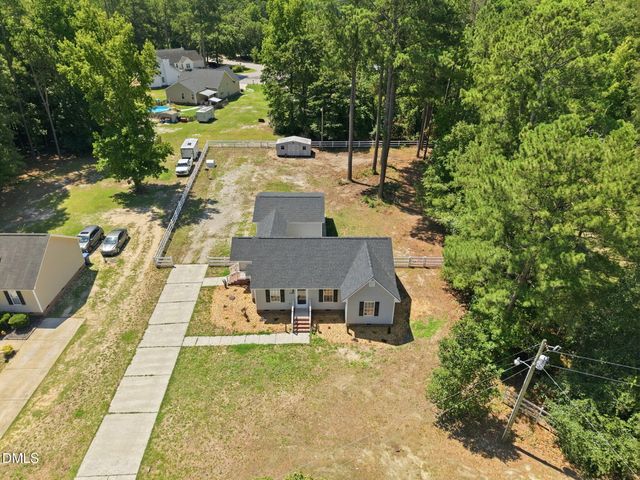 1900 Horseshoe Bend Road, Erwin, NC 28339