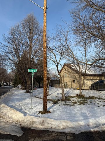 301 Aster Drive, Northfield, MN 55057