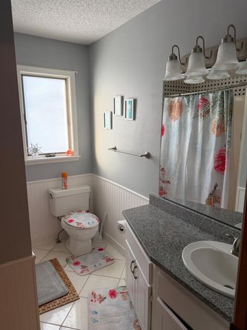 301 Aster Drive, Northfield, MN 55057