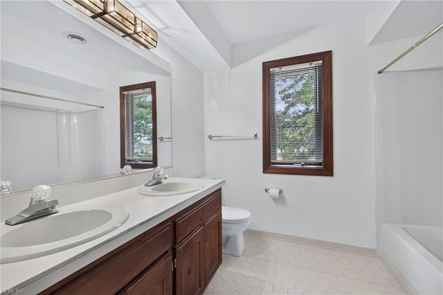 2320 Haversham CLS, Virginia Beach, VA 23455
