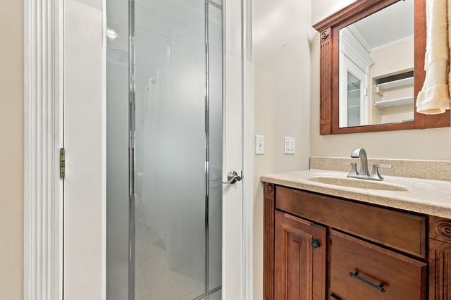 4955 Kimball Hill Drive C2, Rolling Meadows, IL 60008