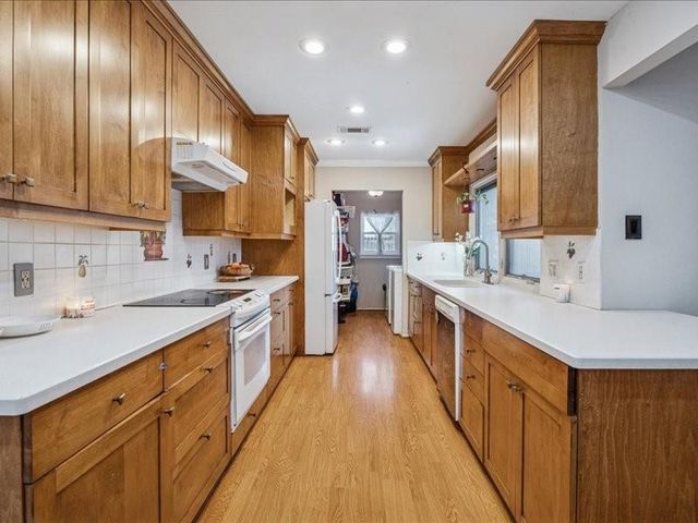 3902 Broken Elm Drive, Spring, TX 77388
