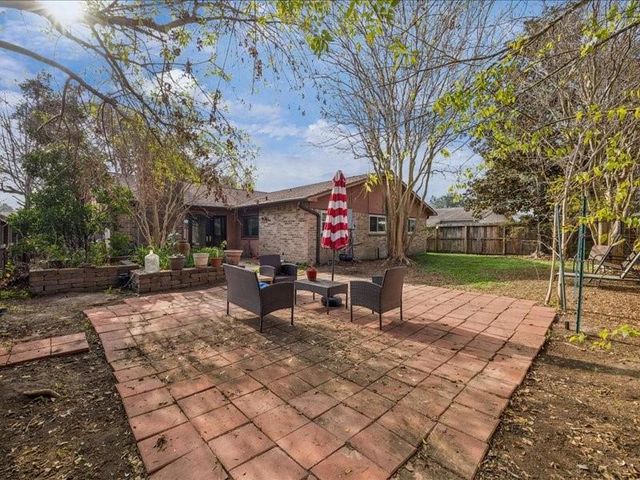 3902 Broken Elm Drive, Spring, TX 77388