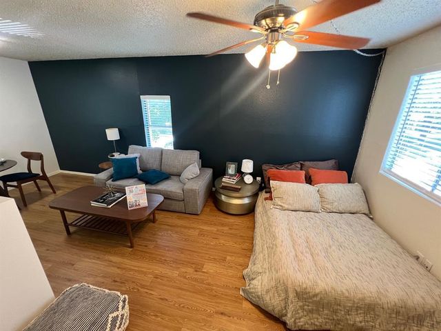 4209 Avenue B Ave 107, Austin, TX 78751