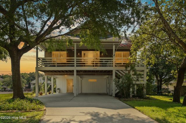 1502 Bertram Drive, Carolina Beach, NC 28428