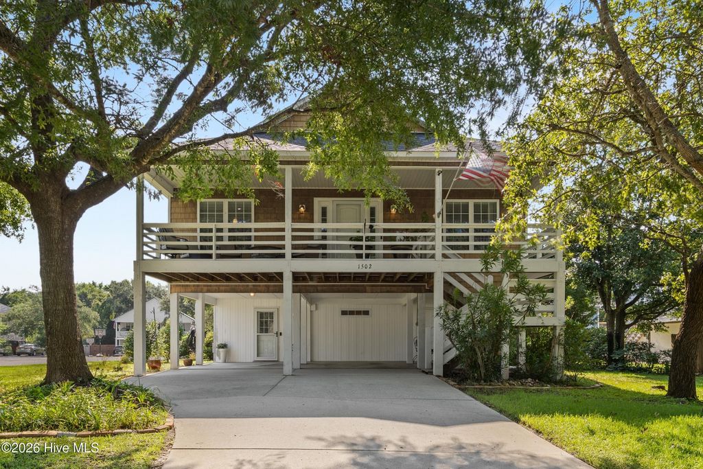 1502 Bertram Drive, Carolina Beach, NC 28428