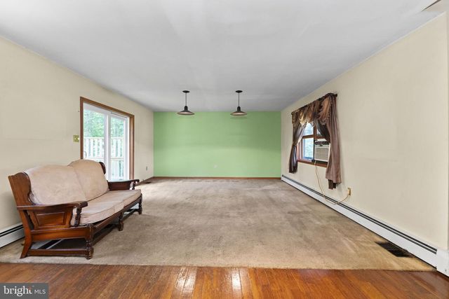 152 NEAL RD, Coatesville, PA 19320