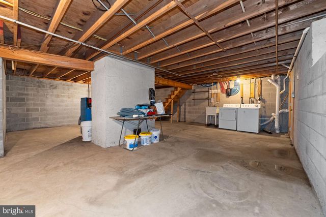 152 NEAL RD, Coatesville, PA 19320