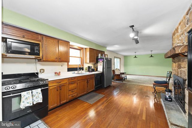 152 NEAL RD, Coatesville, PA 19320