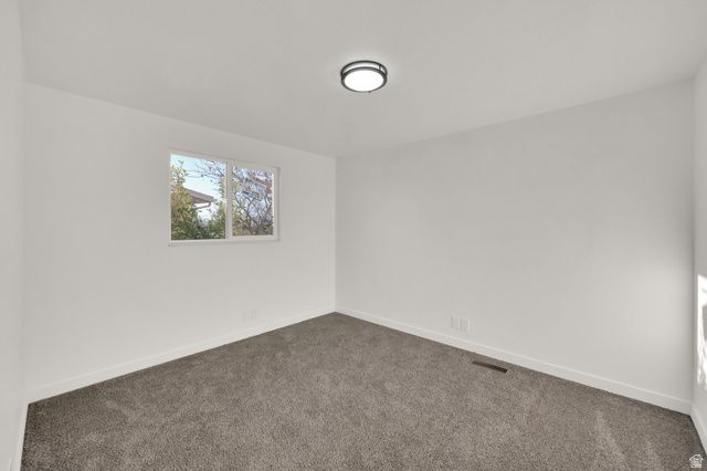 2054 W MARK ST, Layton, UT 84041