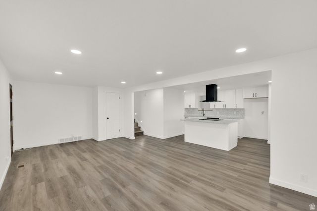 2054 W MARK ST, Layton, UT 84041