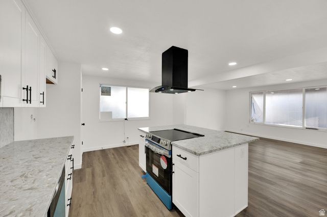 2054 W MARK ST, Layton, UT 84041