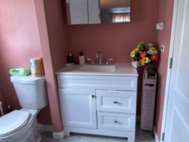 88 Pinehurst Ave, Brockton, MA 02302