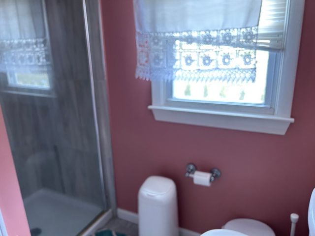 88 Pinehurst Ave, Brockton, MA 02302