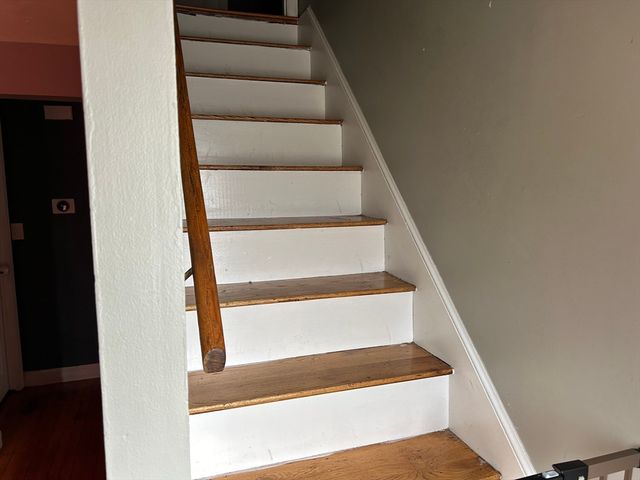 88 Pinehurst Ave, Brockton, MA 02302