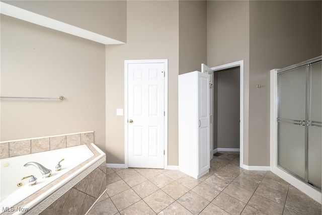 5114 Bayside Lake Boulevard, Stow, OH 44224