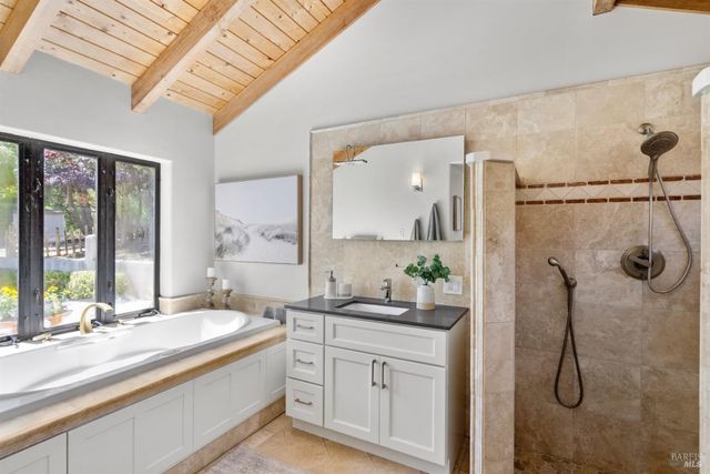 125 Horseshoe Hill Rd, Bolinas, CA 94924