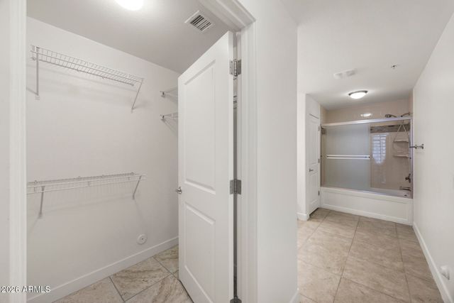 5450 E DEER VALLEY Drive 2189, Phoenix, AZ 85054
