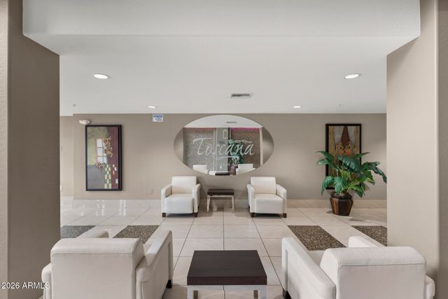 5450 E DEER VALLEY Drive 2189, Phoenix, AZ 85054