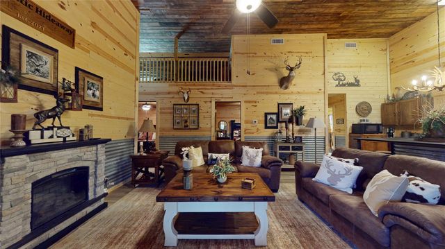 141 NE County Road 2021, Talco, TX 75487