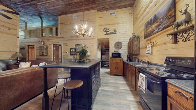 141 NE County Road 2021, Talco, TX 75487