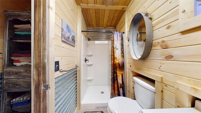 141 NE County Road 2021, Talco, TX 75487