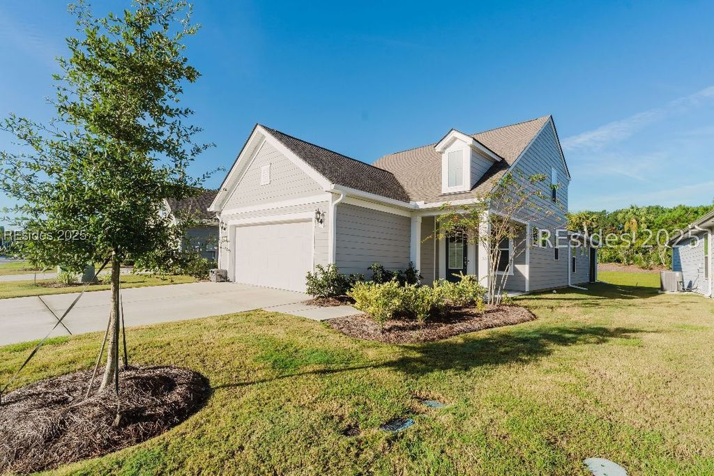 162 Fawnwood Ct, Okatie, SC 29909