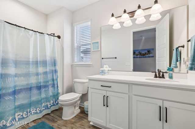 2003 AMBERLY Drive, Middleburg, FL 32068