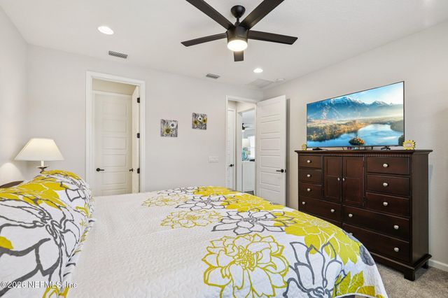 2003 AMBERLY Drive, Middleburg, FL 32068