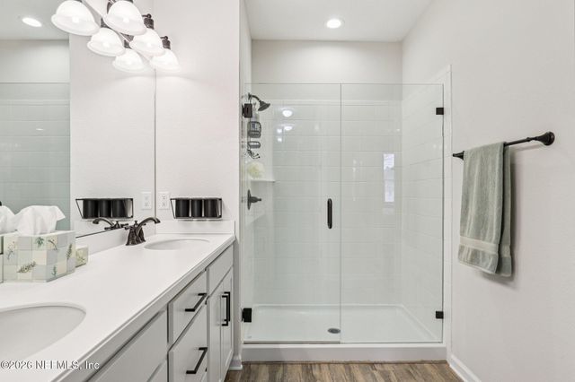 2003 AMBERLY Drive, Middleburg, FL 32068