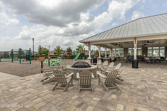 2003 AMBERLY Drive, Middleburg, FL 32068