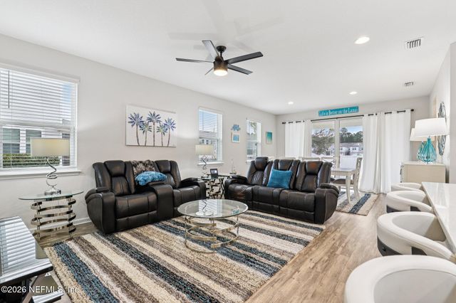 2003 AMBERLY Drive, Middleburg, FL 32068