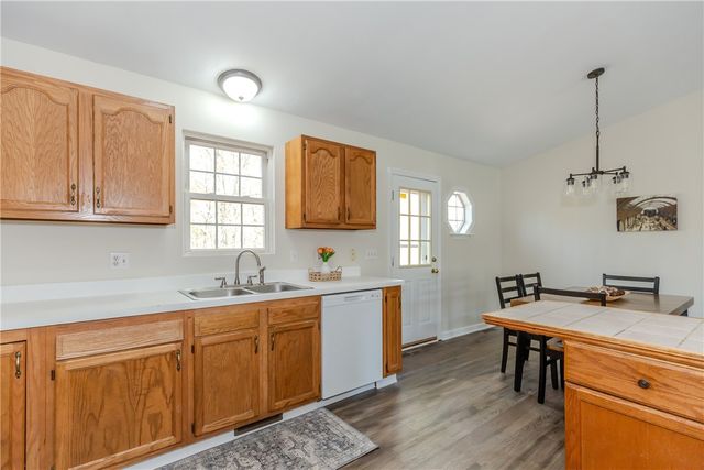 136 Hope Hill Terrace, Cranston, RI 02921