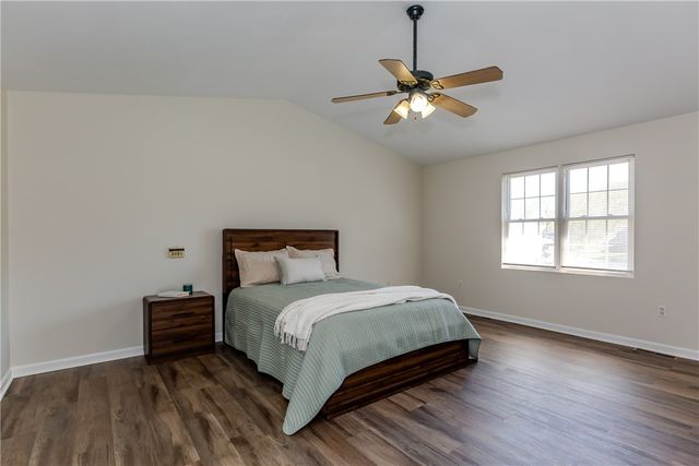 136 Hope Hill Terrace, Cranston, RI 02921