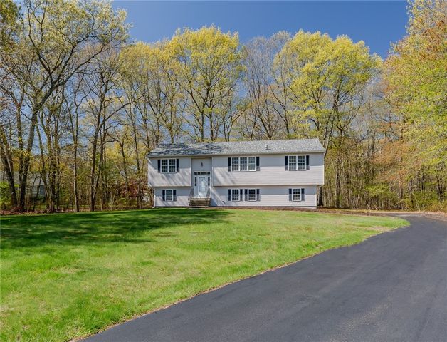 136 Hope Hill Terrace, Cranston, RI 02921