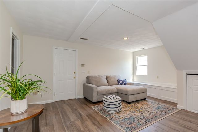 136 Hope Hill Terrace, Cranston, RI 02921