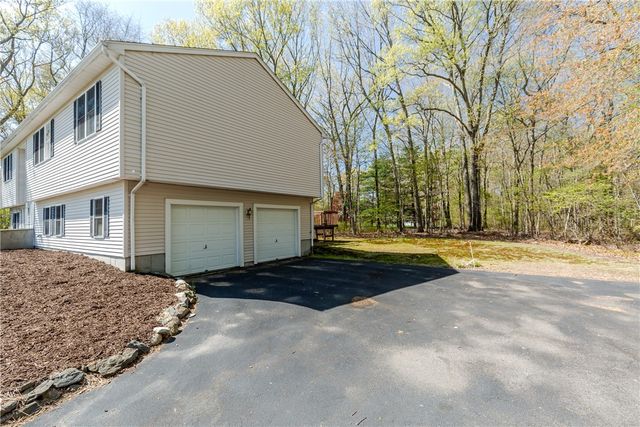 136 Hope Hill Terrace, Cranston, RI 02921