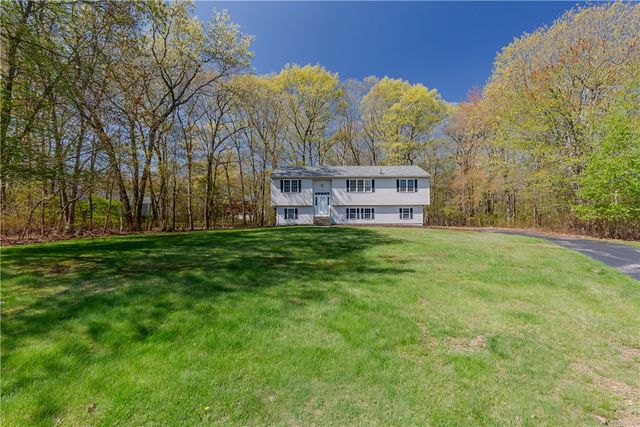 136 Hope Hill Terrace, Cranston, RI 02921