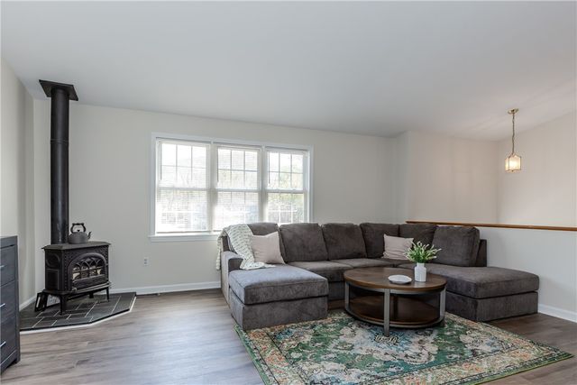 136 Hope Hill Terrace, Cranston, RI 02921