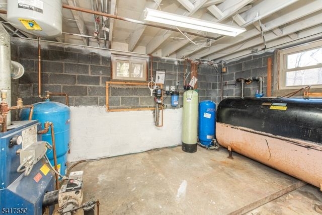 42 Everdale Rd, Randolph Twp., NJ 07869