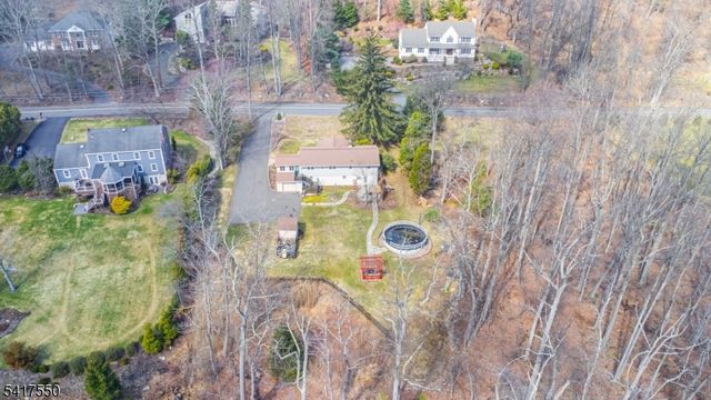 42 Everdale Rd, Randolph Twp., NJ 07869