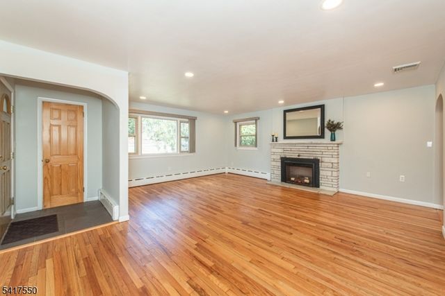 42 Everdale Rd, Randolph Twp., NJ 07869