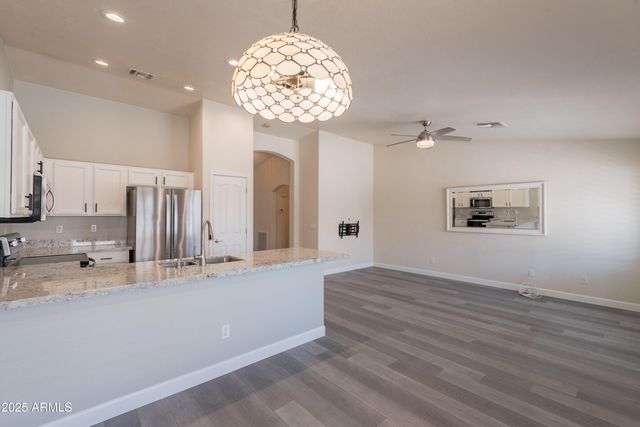 1440 E La Costa Drive, Chandler, AZ 85249